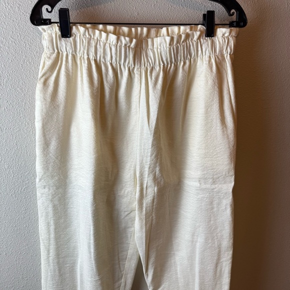 NWOT Aday Kick Back Pants Cream Stretch Linen Business Casual Women’s Size Large - Picture 4 of 13